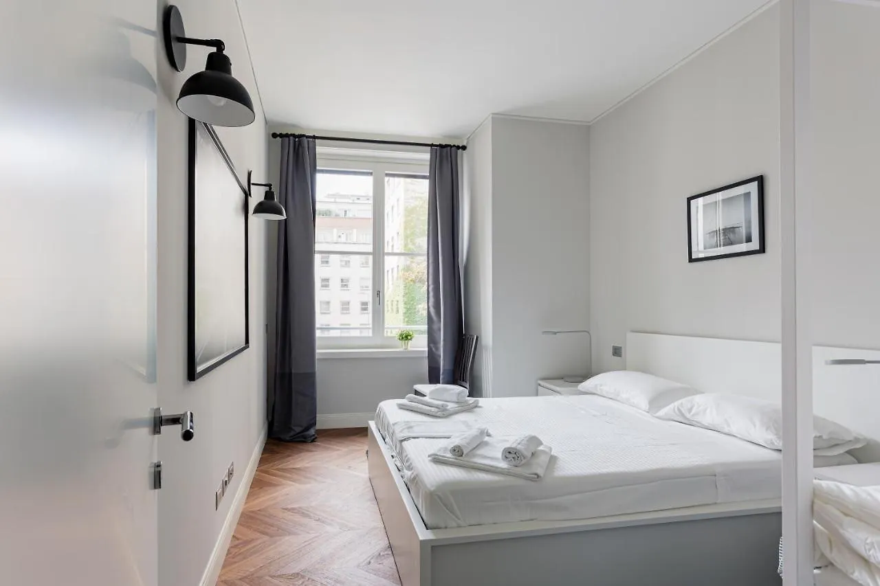 Wide&Bright two bedroom apartment Milaan