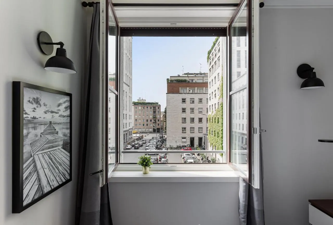 Wide&Bright two bedroom apartment Milaan